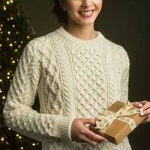 Aran Sweater Market Cream Cable Knit 100% Merino Wool Sweater M